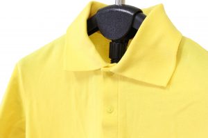 футболка поло желтая
